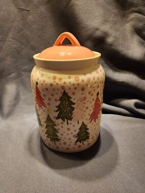Potters Studio Christmas Tree Ceramic Canister Polka Dot Holiday Cookie Jar 9"